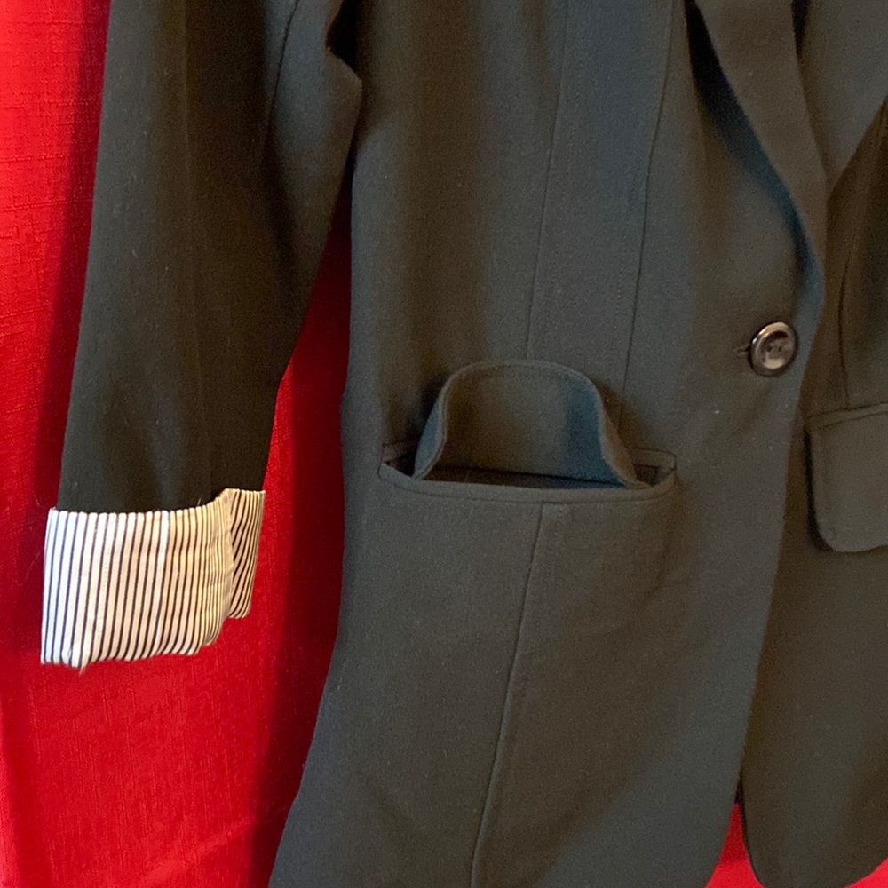 Donated IZ Byer Womens Blazer Striped Cuffs Single Button Size small (juniors) - Picture 5 of 12